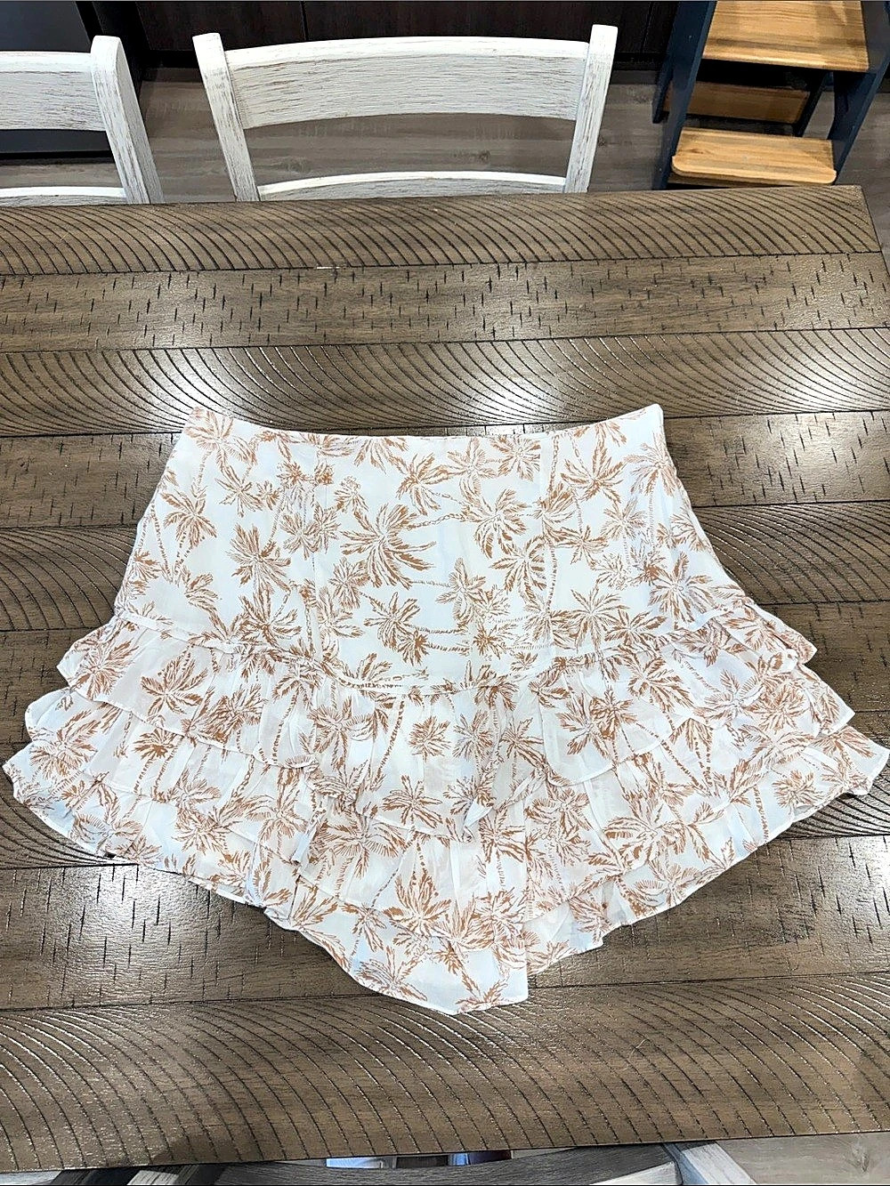 1.State Floral Ruffle Mini Skirt in White & Brown XL